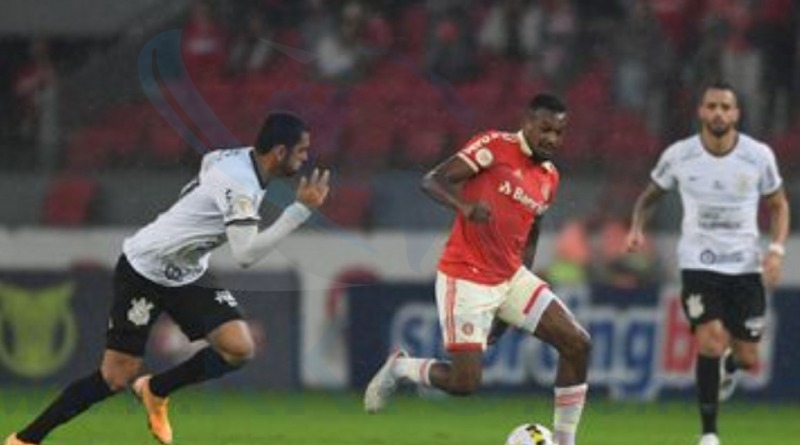 Edenilson acusa Rafael Ramos de injúria racial em jogo do Brasileiro