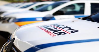 Dupla armada rouba moto e celular em estrada de Santa Bárbara