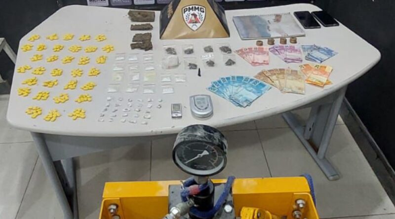 Tiro é efetuado pela Polícia Militar durante ocorrência que termina com prisão por tráfico em Itabira