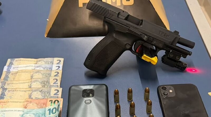 Homem é preso com arma de uso restrito e drogas no bairro Gabiroba, em Itabira