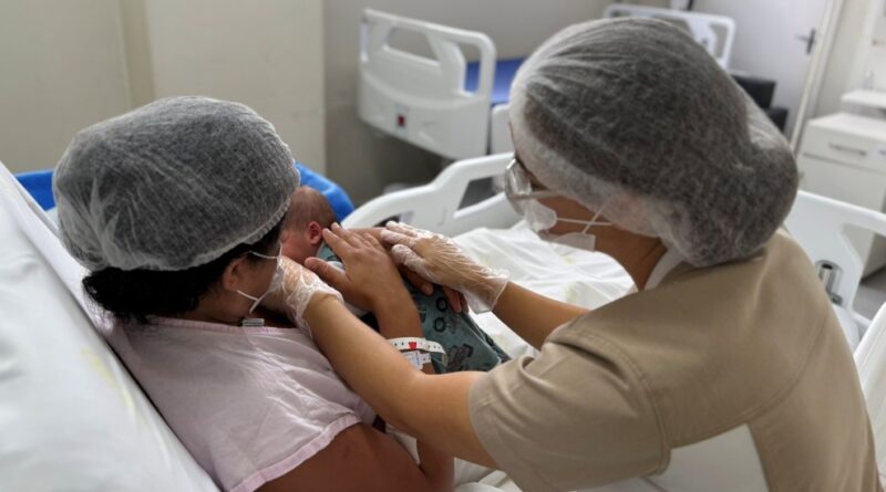 Amamentação: HNSD explica benefícios para mãe e bebê