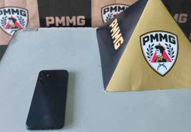 Jovem de 22 anos é preso com aparelho furtado no Centro de Itambé