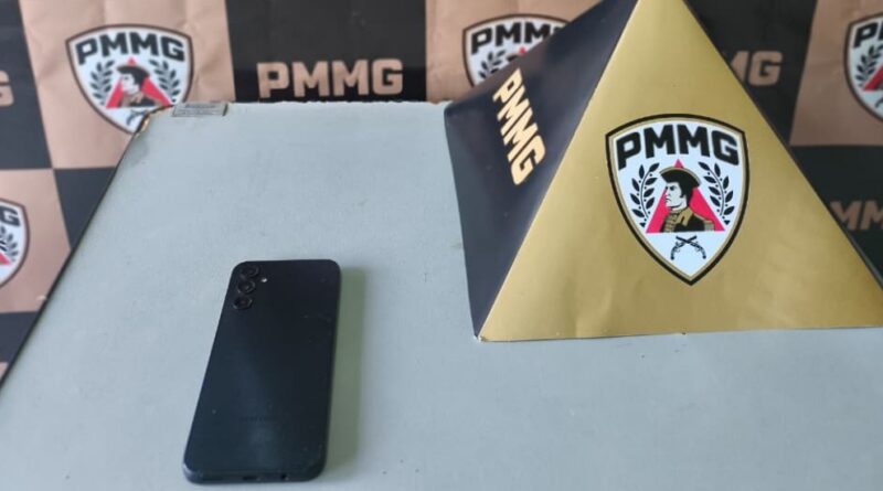 Jovem de 22 anos é preso com aparelho furtado no Centro de Itambé