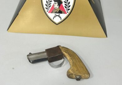 Homem é preso por ameaça e porte ilegal de arma artesanal no bairro Hamilton, em Itabira