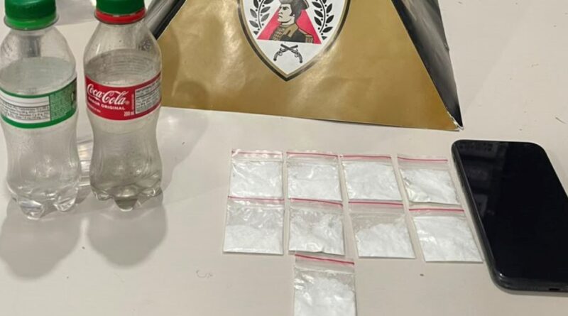 Homem é preso por tráfico de drogas durante operação da Polícia Militar no bairro Pará