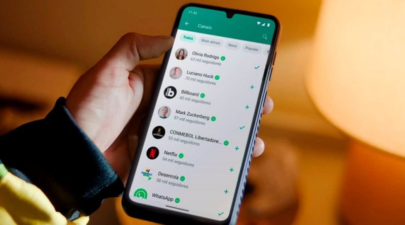 Trabalhador é demitido por justa causa após posts no WhatsApp durante atestado