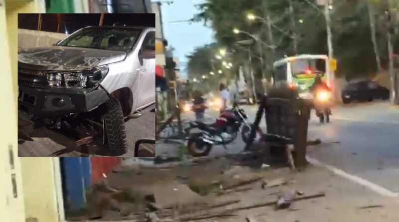 Hilux em alta velocidade destrói estruturas de dois bares na Avenida Rio Doce, em Itabira
