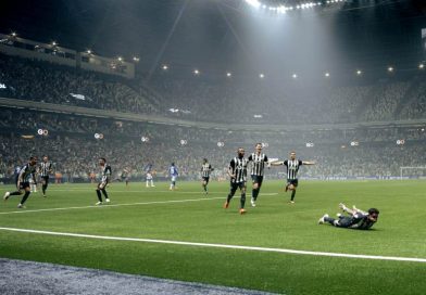 Galo vira no fim, elimina o Cruzeiro e avança à semifinal da Copa do Brasil