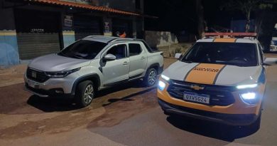 Caminhonete furtada é recuperada pela Polícia Militar durante abordagem em Itabira