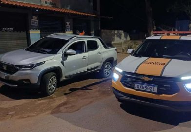 Caminhonete furtada é recuperada pela Polícia Militar durante abordagem em Itabira