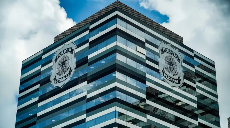 Diretores da PF apoiam Andrei Rodrigues e colocam cargos à disposição